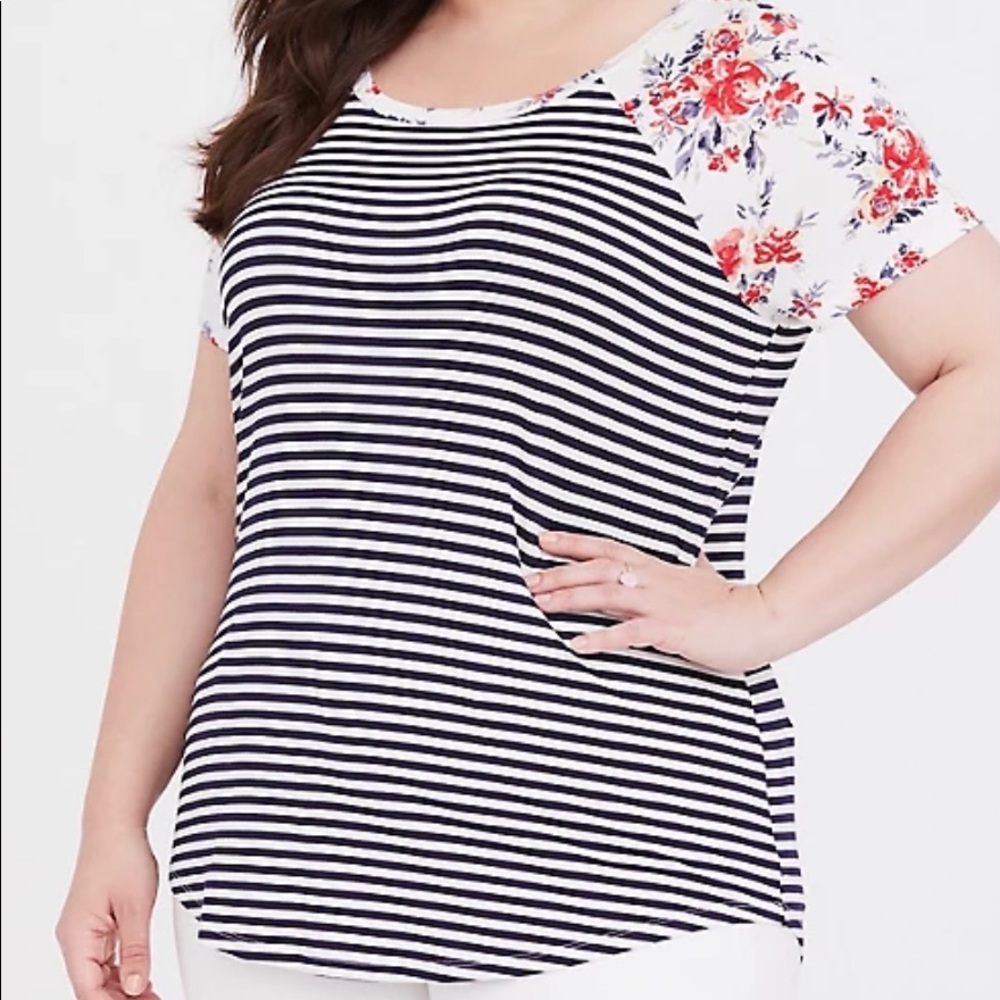 SUPER SOFT BLUE STRIPE & FLORAL SLIM FIT TEE